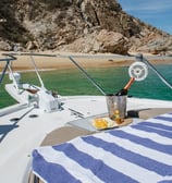 yate bayliner 44 en renta cabo san lucas proa