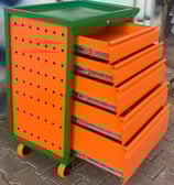 5 drawers trolley has perforated sheets.