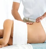 massage restauratif sur femme enceinte