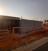 Exemplos de projetos residenciais e construções realizadas pela Quíron Soluções.