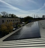 Installation de panneaux photovoltaïques réalisée par la société ALSUN ENERGY