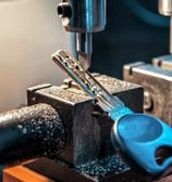 Tagliare chiave auto, duplicazione prima chiave auto