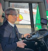 Nuestros conductores profesionales garantizan viajes seguros y confortables