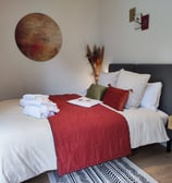 Cabane romantique éclairée