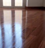 Ponçage de parquet par DG Services - rénovation professionnelle pour sols en bois en Suisse romande