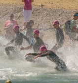 Départ du triathlon pour les nageurs