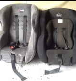 bali baby holiday two baby's car seats with a seatbelt