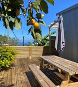 une terrasse avec ciel bleu à l'ile de la reunion