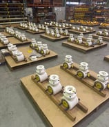 Fully enclosed bracket