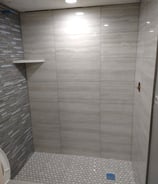 Shower with accent wall