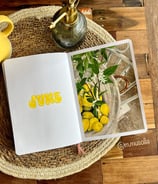 Agenda personnalisé contenant des oeuvres originales imprimées en auto-édition