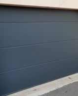 Pose d'une porte de garage sectionnelle - Millau