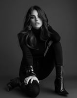 Fotografía en blanco y negro de modelo de nuestra agencia de modelos