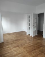 peinture des murs en blanc et vitrification du parquet