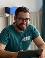 Medhi Devaux, gérant de M & M Services Pro, entreprise de nettoyage à Rouen