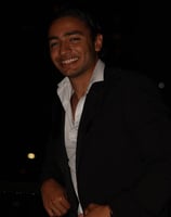 smail one music live