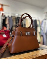Sac à main en cuir marron