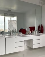 kitchen cabinet in Steinbach area
