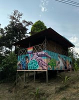 Murales de la Casa de la Tortuga, en Playa La Barra, Pacifico Colombiano