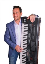 عازف الاورج عبدو الصغير