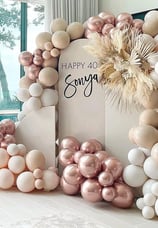 Balloon photo backdrop in Miami for events, parties, weddings, and celebrations