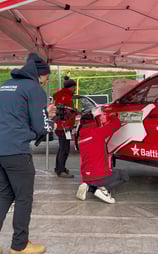 giuseppe cao che riprende alberto battistolli rally