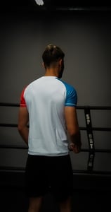Crée ton rashguard personnalisé pour le MMA, jiu-jitsu, grappling et boxe avec Ish, plus performance