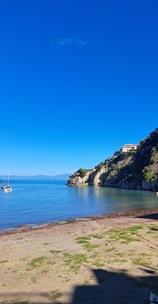 spiaggia del porto