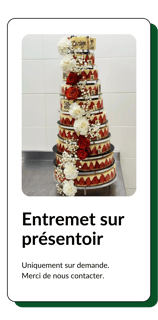 entremet fraise sur présentoir pour mariage