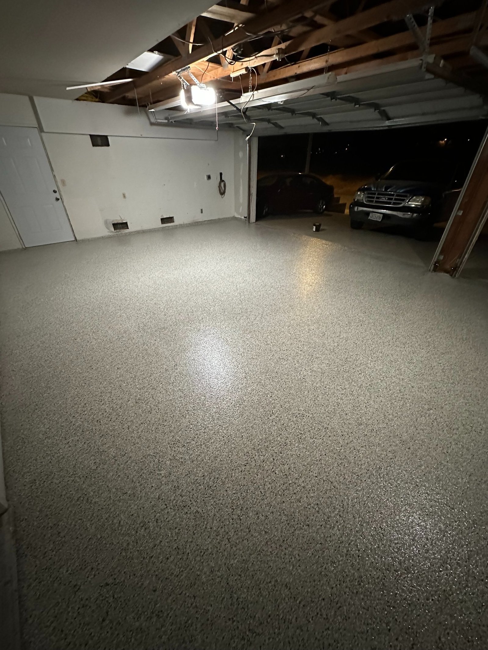 Garage epoxy floor vertical installation view