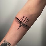 Tattoo Kaunas, detali gervės paukščio tatuiruotė ant rankos