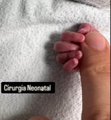 Foto de atendimento humanizado feito pelo Dr. Humberto Forte Cirurgião Pediátrico