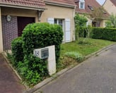 Pelouse verdoyante et bien tondue