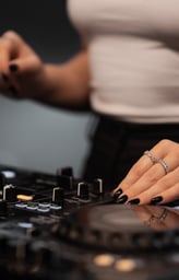 dj simonti