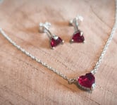 Parure femme pandora collier et boucles d'oreilles en argent.