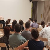 Performance conçue par Laurent Goldring et interprétée par Alvaro Dule dans un événement Quatre-Quarts