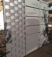 Portões de garagem são elementos essenciais para a segurança e o design de uma residência. Eles vêm 