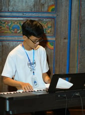 Salah Satu TUTOR PIANO dari Notasi Music Course Kursus Musik Privat di Kendal