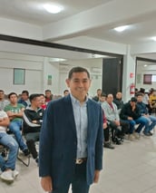 Superando las adversidades y conferencista