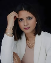 Dra. Érica Patrícia Rischter (OAB 72703/SC),