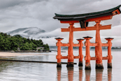 Puerta Tori, Japón