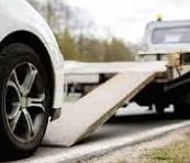 carro sendo guinchado, defesa jurídica ação de busca e apreensão de veículo.