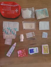 La trousse de secours idéale en voyage