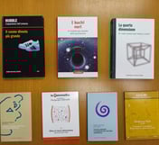 Click per ingrandire. Alcuni libri della biblioteca
