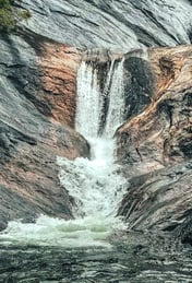 Na Falls