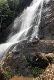 Hunnasgiriya Falls