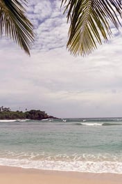 hiriketiya beach