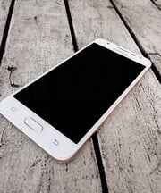 teléfono móvil de contacto