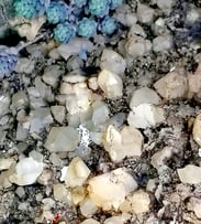 Quartz automorphes. ©C.Coutin