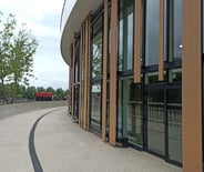 la société Morel Services Nettoyages spécialiste du lavage de vitres à Hazebrouck